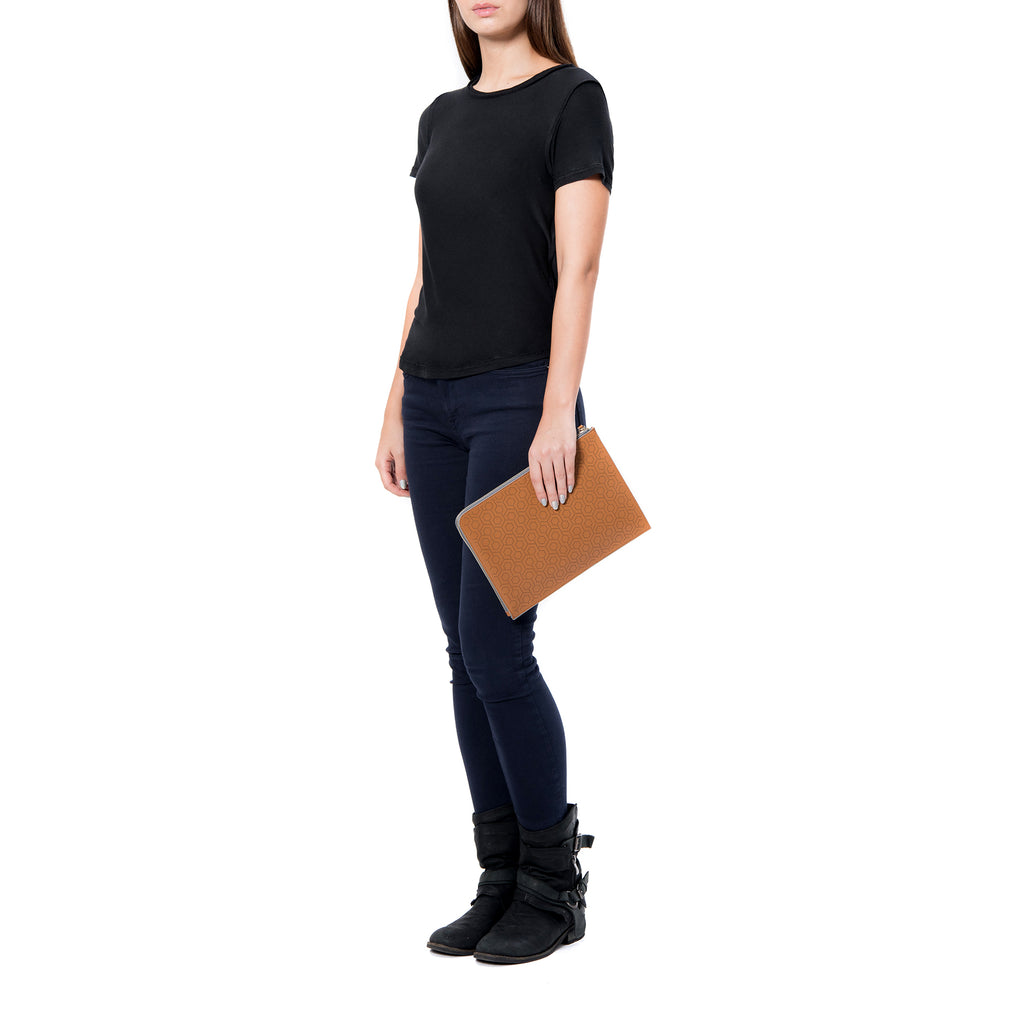 MISCHA Leather Folio Pouch - Oak (model shot)